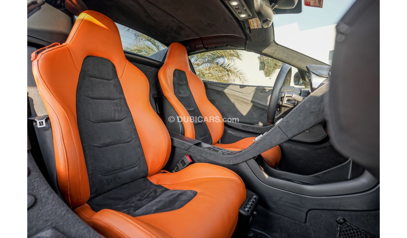 McLaren MP4 12C - Unique Color! - Excellent Condition - AED 6,864 Per Month - 0% DP