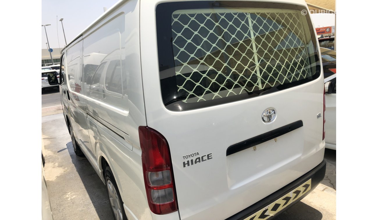 تويوتا هاياس Toyota Hiace van,Model:2015. Free of accident