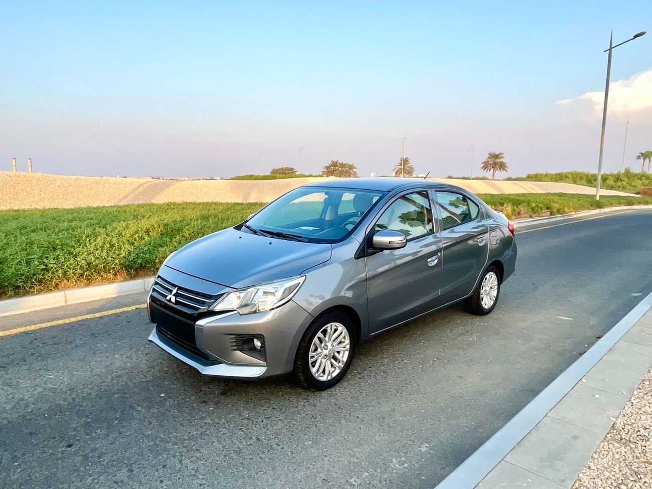 Mitsubishi Attrage GLX Highline Banking facilities without the need for a first payment