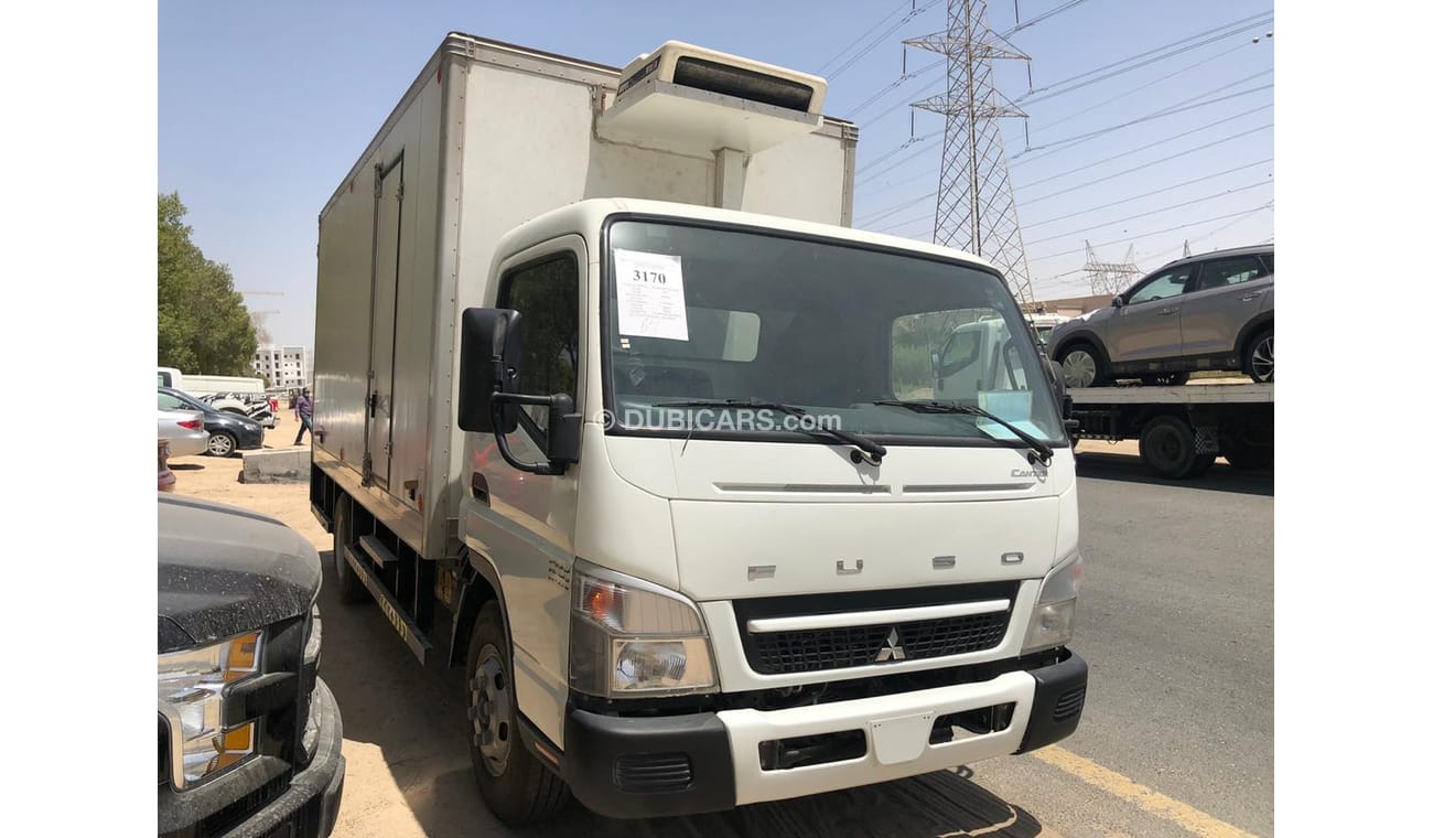 Mitsubishi Fuso Canter 4.0L V6 Diesel Engine , Manual , Temperature 0 TO +5 Degrees, Ampex Chiller, 16 Foot Long Chassis