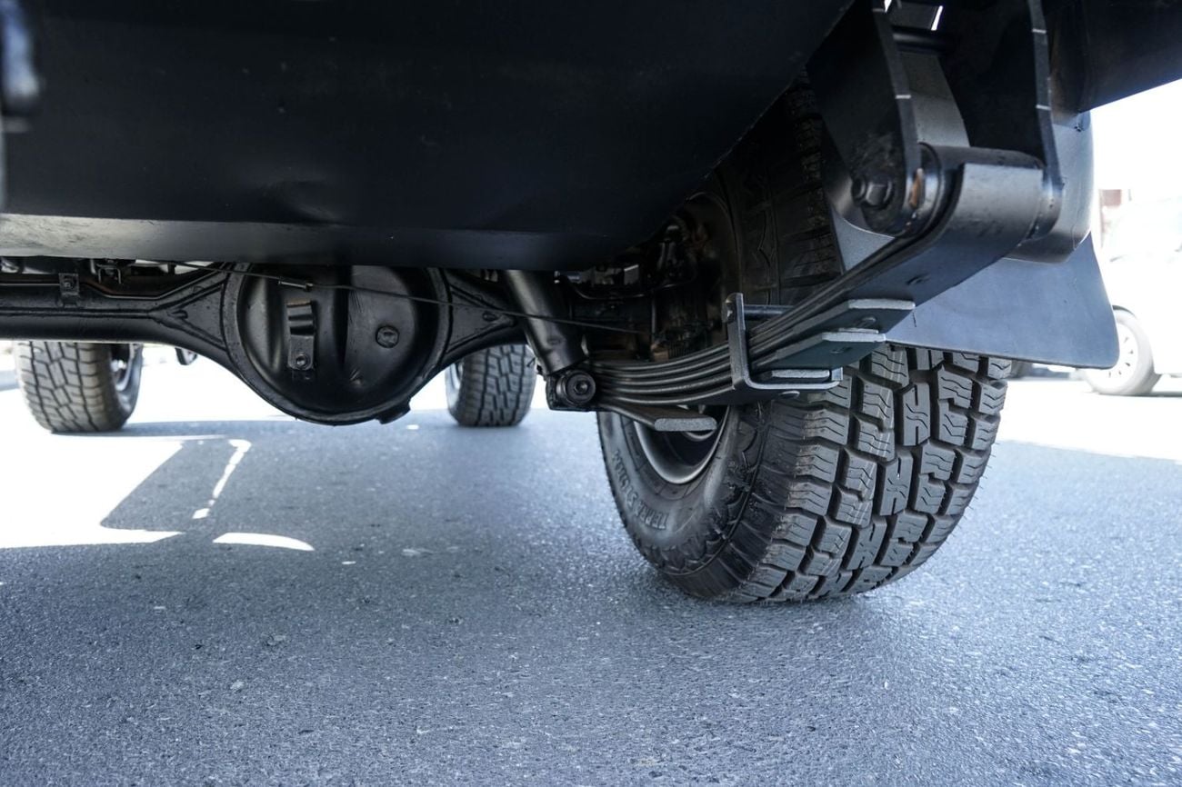 Toyota Land Cruiser 70 Std 4.5L RHD 1VD-FTV V8 Diesel Engine Manual Gear 4WD 5 seats extensible 5doors