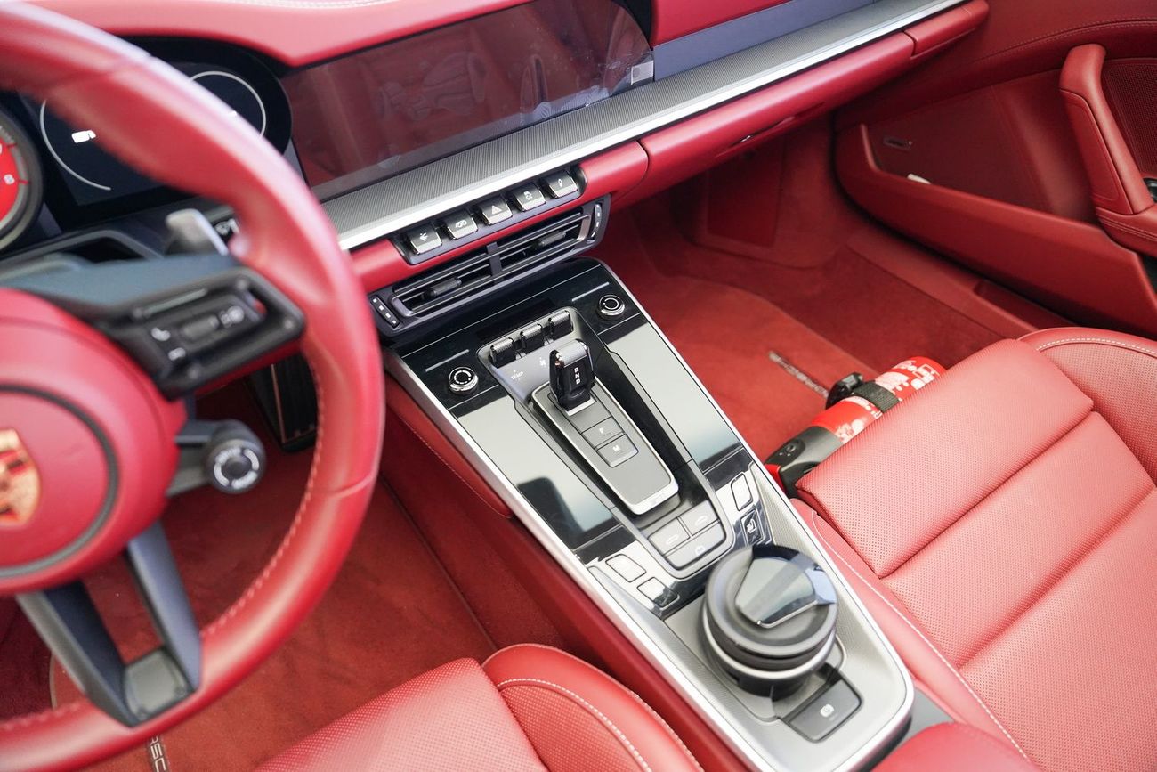 بورش 911 Turbo 3.8L (580 HP) Convertible