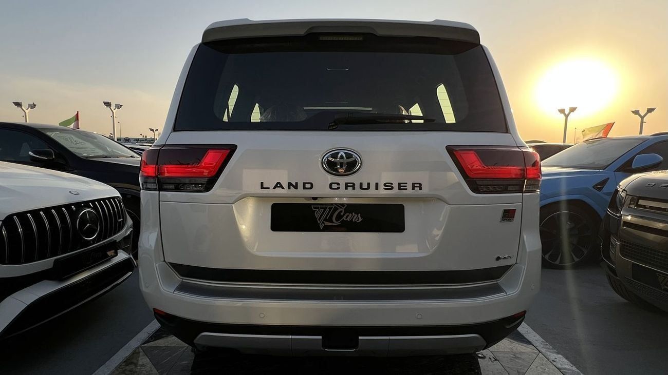 تويوتا لاند كروزر GR SPORT 3.5 HEV 2026