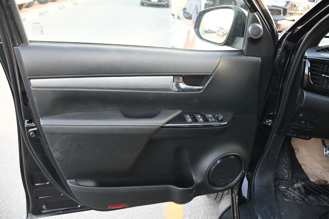 Toyota Hilux 2024 Toyota Hilux 4.0L GR Sport V6 Full option