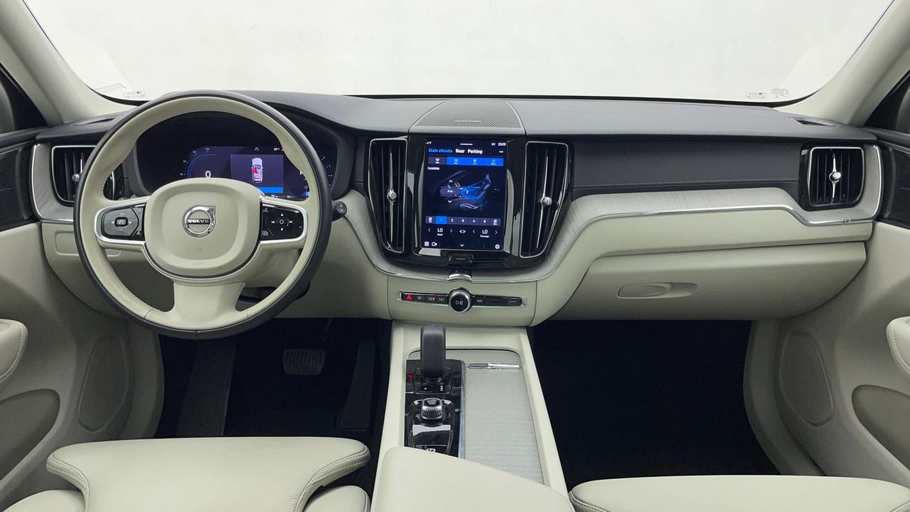 Volvo XC60 B5 ULTIMATE DARK AWD 2 | Zero Down Payment | Home Test Drive