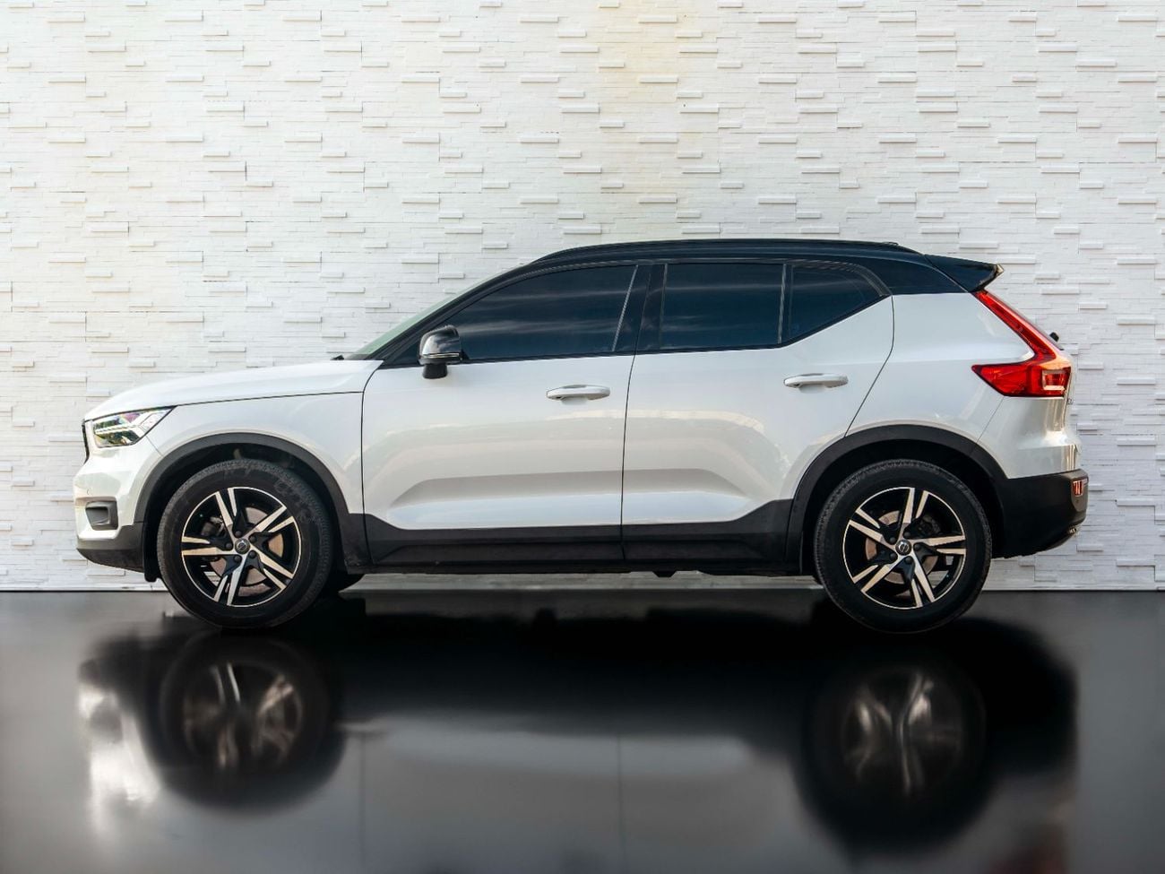 Volvo XC40 T4 R Design 2.0L