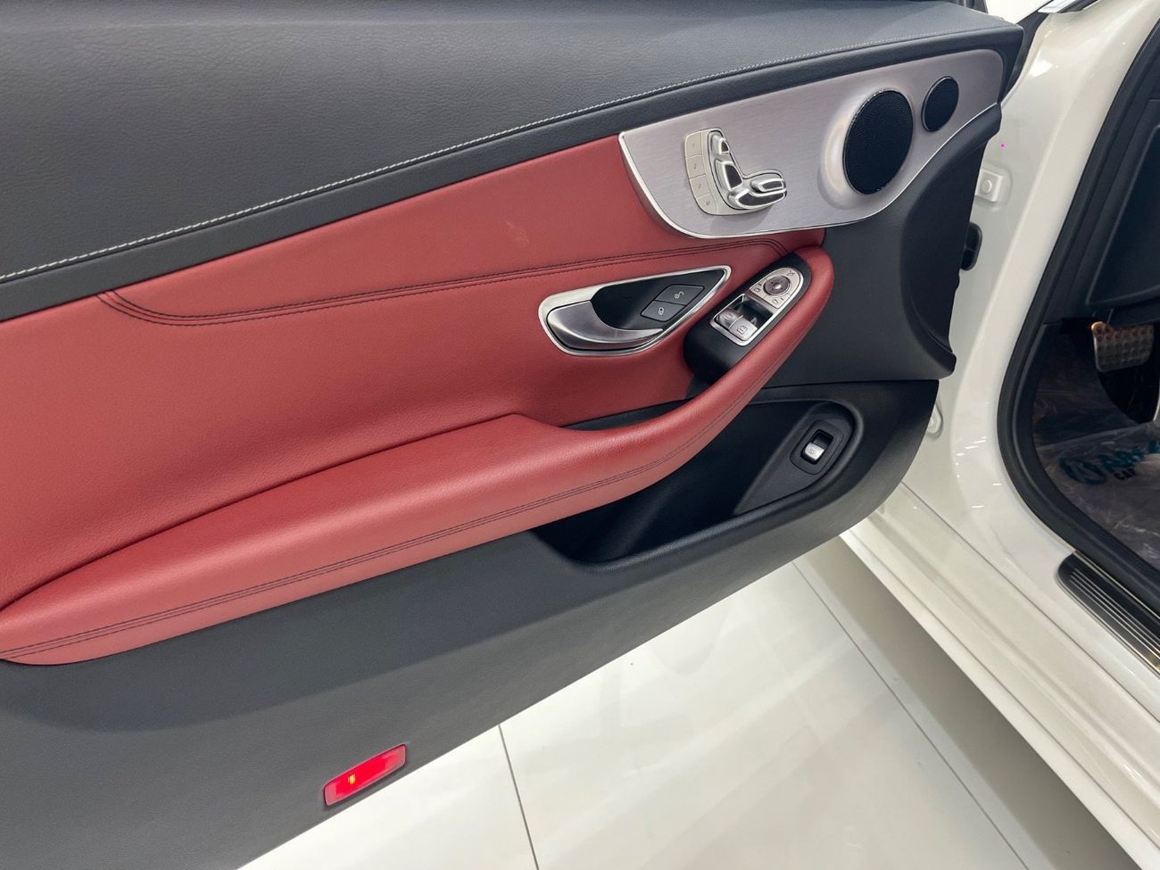 مرسيدس بنز C 200 Premium 2.0L