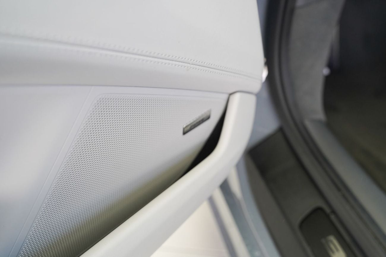 Porsche 911 Carrera 4GTS 3.0L (450 HP) Convertible