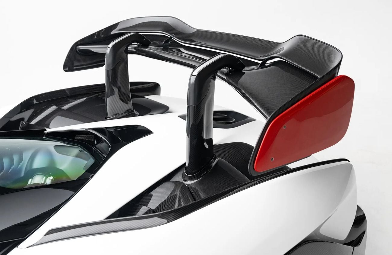 مكلارين سينا 4.0L V8 Twin-Turbocharged Engine