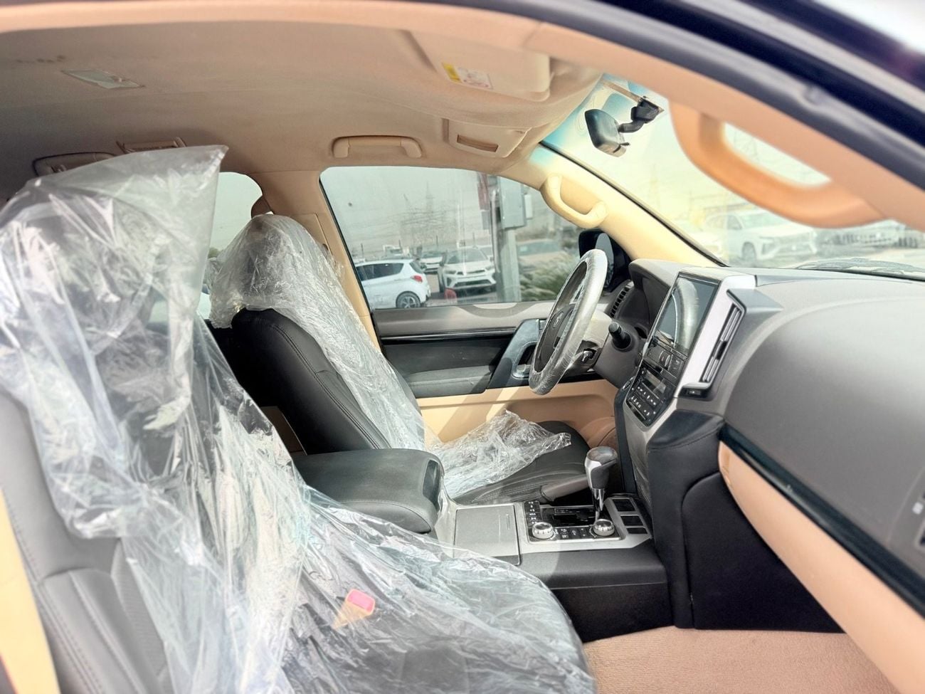 تويوتا لاند كروزر Toyota landcuriser GXR V8 Diesel 2015 facelifted 2021 black automatic