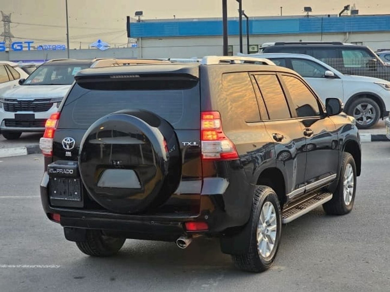 Toyota Prado VXR Txl 4.0L 4WD LHD-GCC SPECS-Automatic-petrol-6 Cylinders-7 Seats-5 Doors