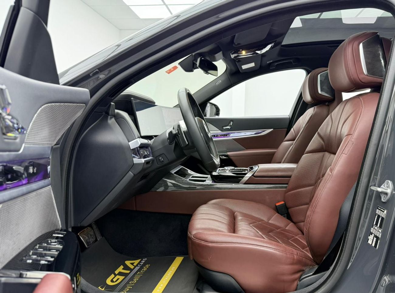 BMW 735i 2023 BMW 735i, 2028 BMW Warranty + Service Pack, Full BMW Service History, Low Km, Fully Loaded, GCC