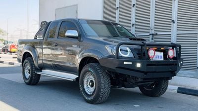 تويوتا هيلوكس 2013| 3.0L DIESEL ENGINE | MT | RHD | SMART CAB | GTK BULL BAR WITH LED FOCUSED LIGHTS | HEAVY 4X4 S