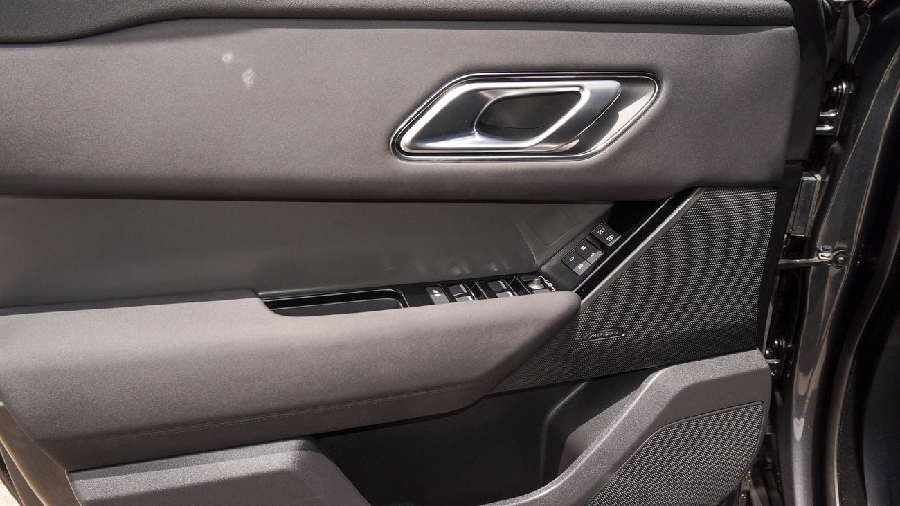 Land Rover Range Rover Velar SE P250 DYNAMIC 2025!! FIVE YEARS WARRANTY!! THREE YEARS SERVICE CONTRACT