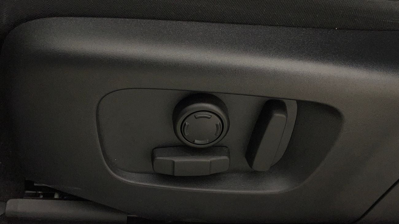 لاند روفر رانج روفر إيفوك P 200 DYNAMIC SE 2 | بدون دفعة مقدمة | اختبار القيادة في المنزل