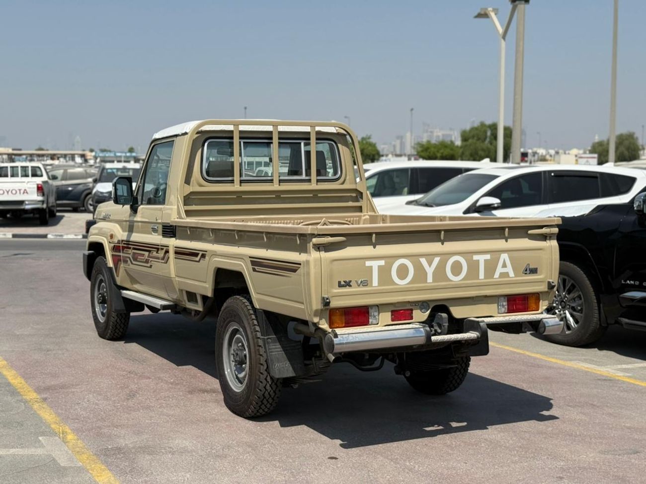 تويوتا لاند كروزر بيك آب Std 4.0L Single Cab Utility 4WD