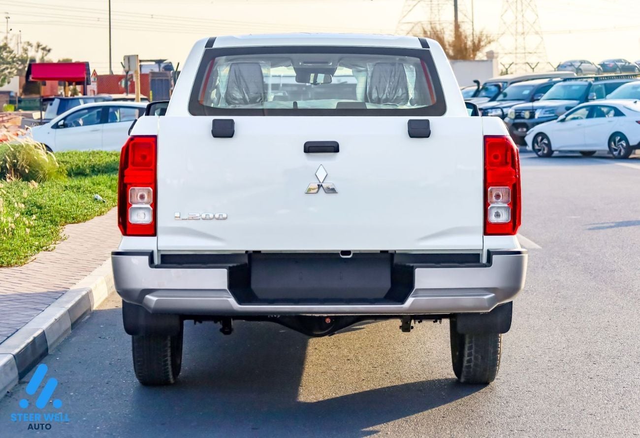 ميتسوبيشي L200 GL 2.4L Petrol Double Cabin 4x4 - 5 Speed MT - Export