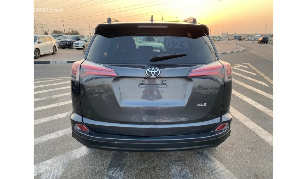 Toyota RAV4 2017 TOYOTA RAV4 XLE FULL OPTION / EXPORT ONLY