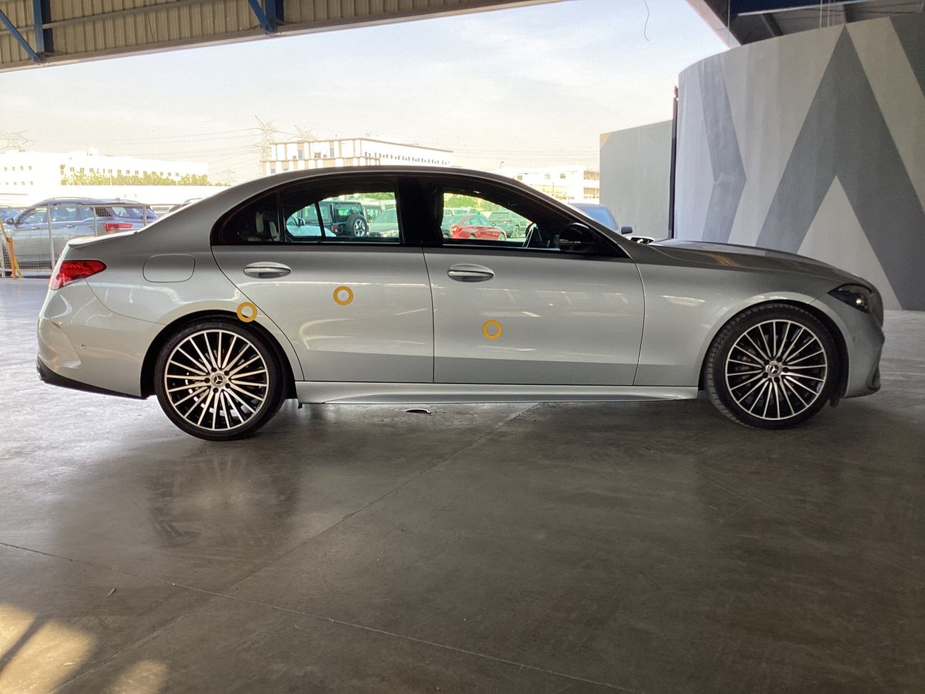 مرسيدس بنز C 200 Premium (AMG Line) | شامل الضمان | 0 ﺪﻔﻋﺓ ﺃﻮﻟﻯ