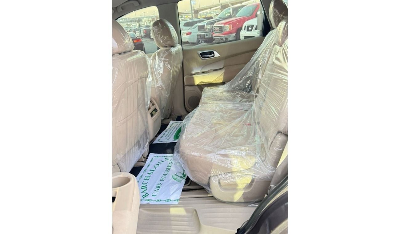 Nissan Pathfinder Platinum 3.5L In excellent condition and requires no expenses