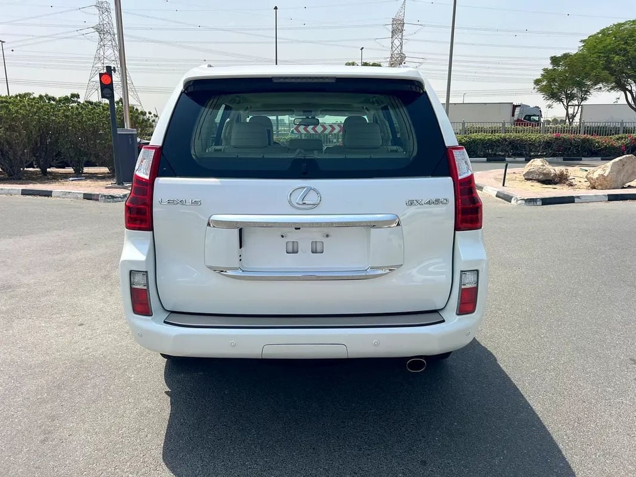 Lexus GX460 GX 460 Platinum | GCC Specs full service history from al Futtaim | Excellent Condition