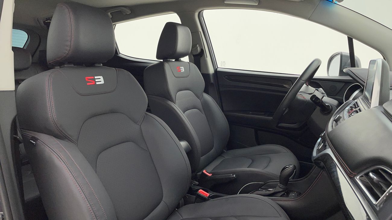 جاك JS3 LUXURY 1.6 | بدون دفعة مقدمة | اختبار القيادة في المنزل