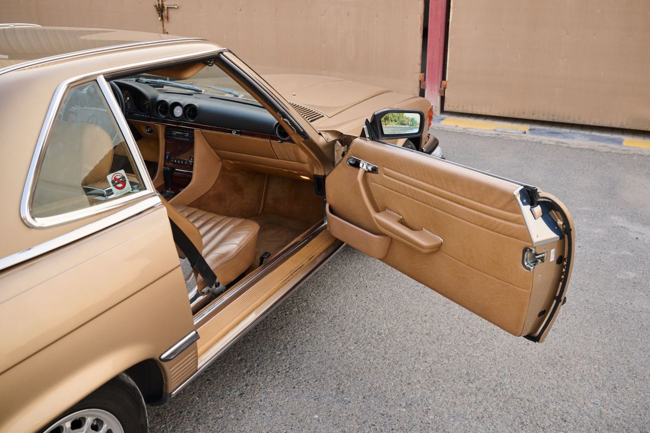 Mercedes-Benz SL 560