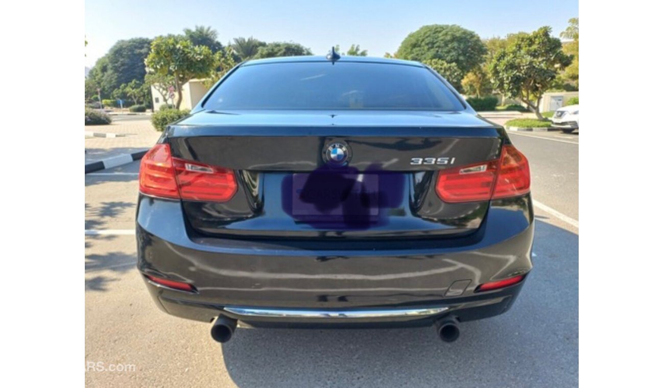 بي أم دبليو 335i 3.0L V6 Twin turbo Luxury line