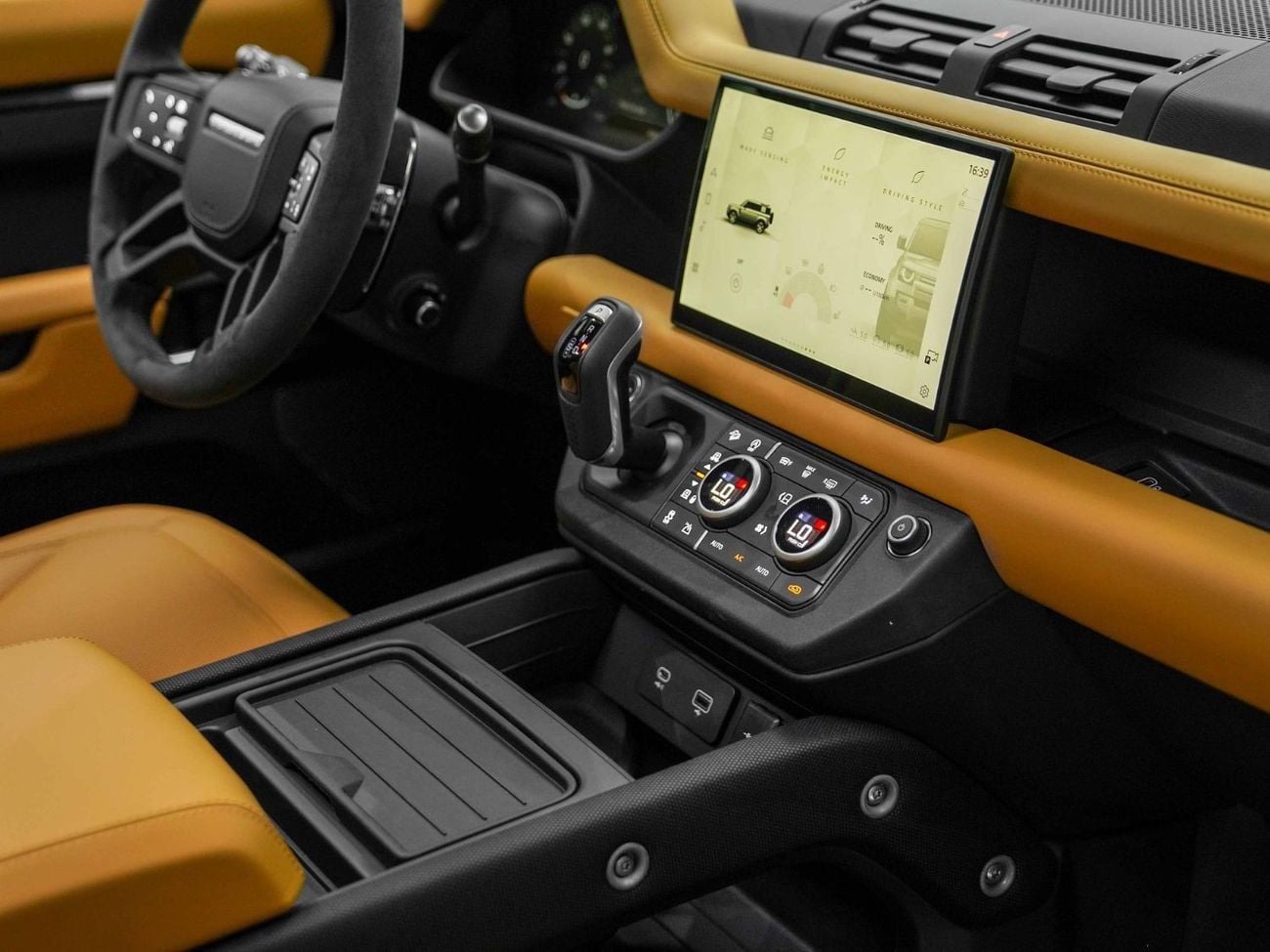 لاند روفر ديفندر 2024  DEFENDER CARPATHIAN EDITION V8 - BRAND NEW - WARRANTY AVAILABLE