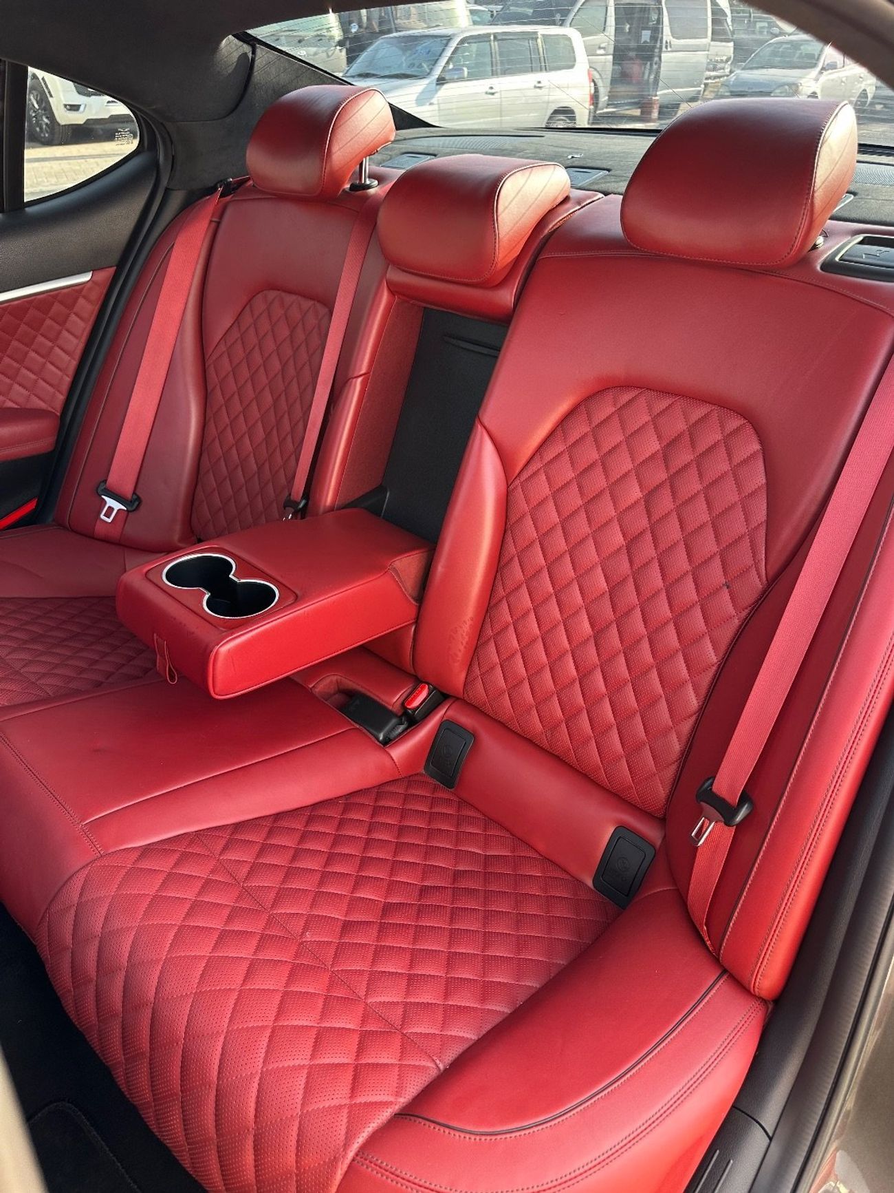 Genesis G70 Premium 3.3L AWD