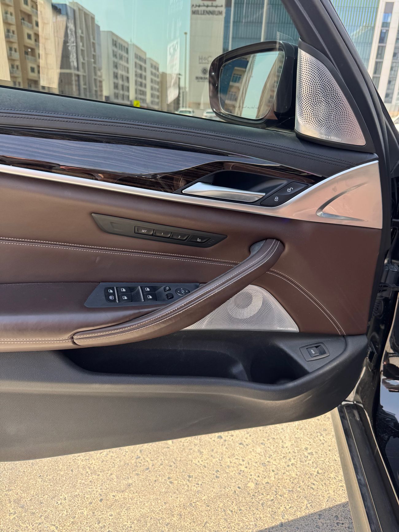 BMW 530i Luxury M Sport Package 2.0L