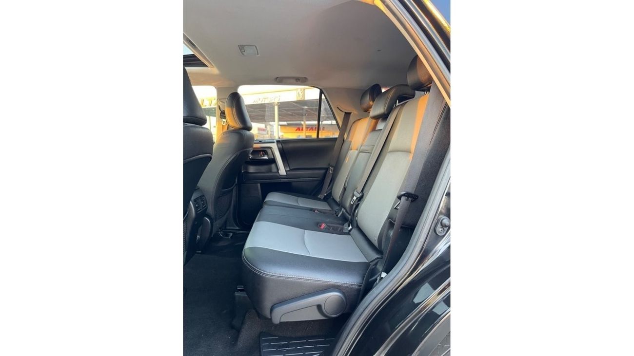 تويوتا Runner4 2020 TOYOTA 4RUNNER SR5 FULL OPTIONS IMPORTED FROM USA