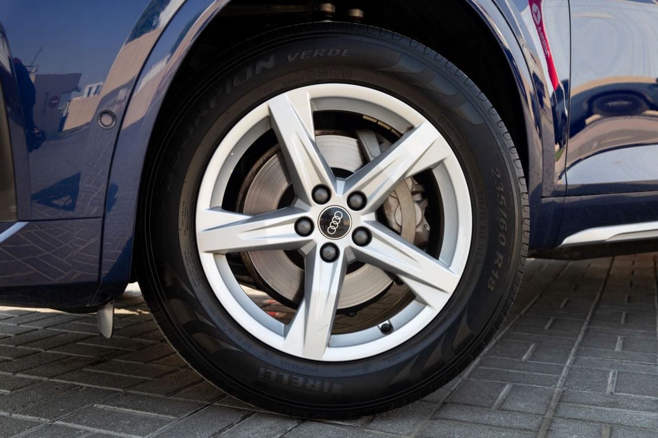 أودي Q5 45 TFSI Quattro 2.0L 45 TFSI Quattro 2.0L