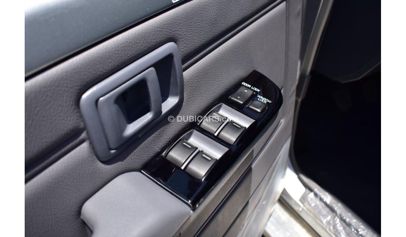 Toyota Land Cruiser Pick Up 79 Double Cab Pickup Limited V8 4.5l Turbo Diesel 4wd Manual Transmission
