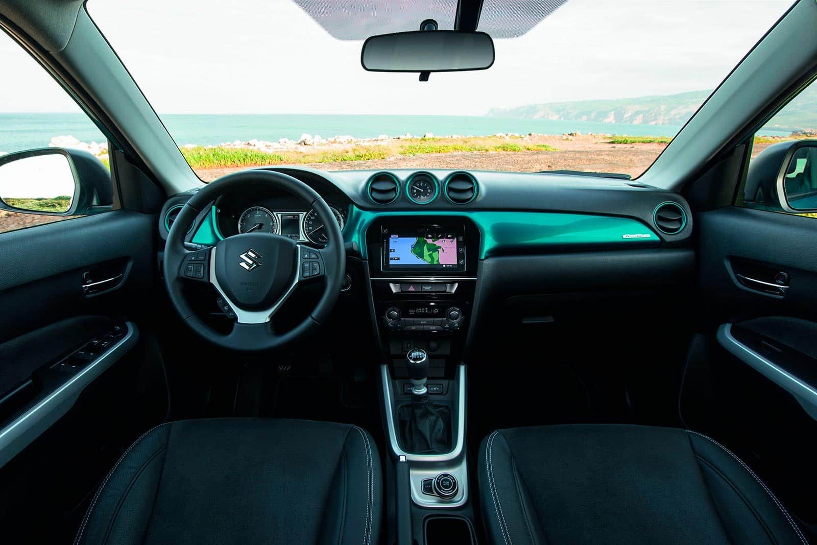 سوزوكي إيسكودو interior - Cockpit