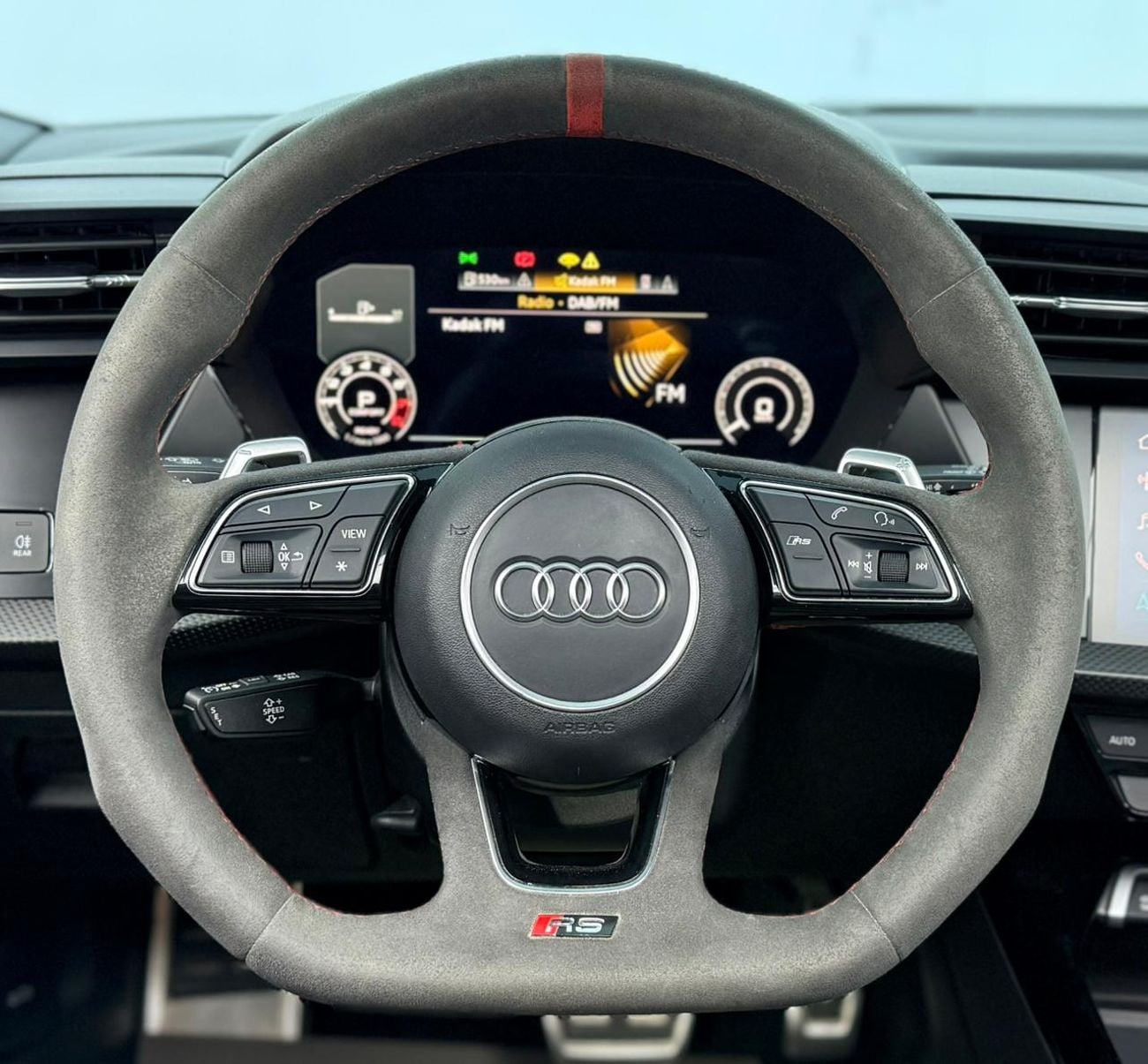 أودي RS3 TFSI quattro 2.5L Sportback