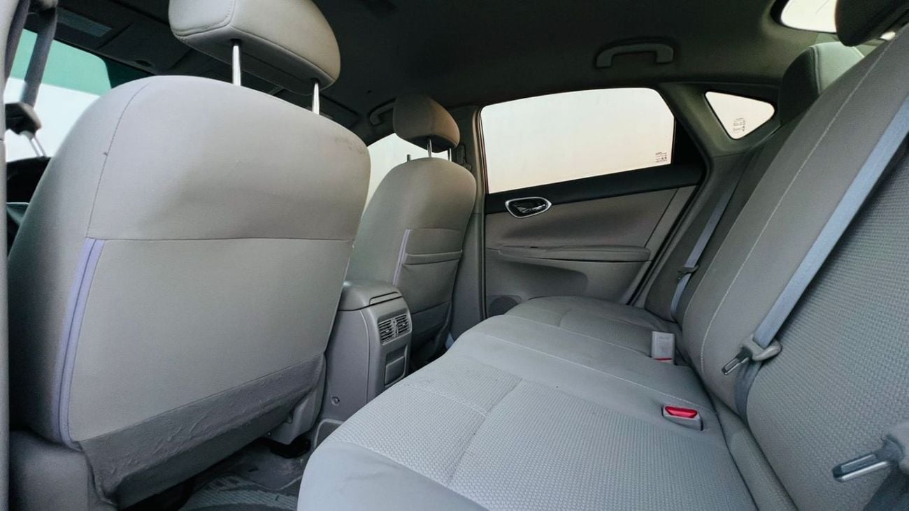 Nissan Sentra S 1.6L (110 HP)