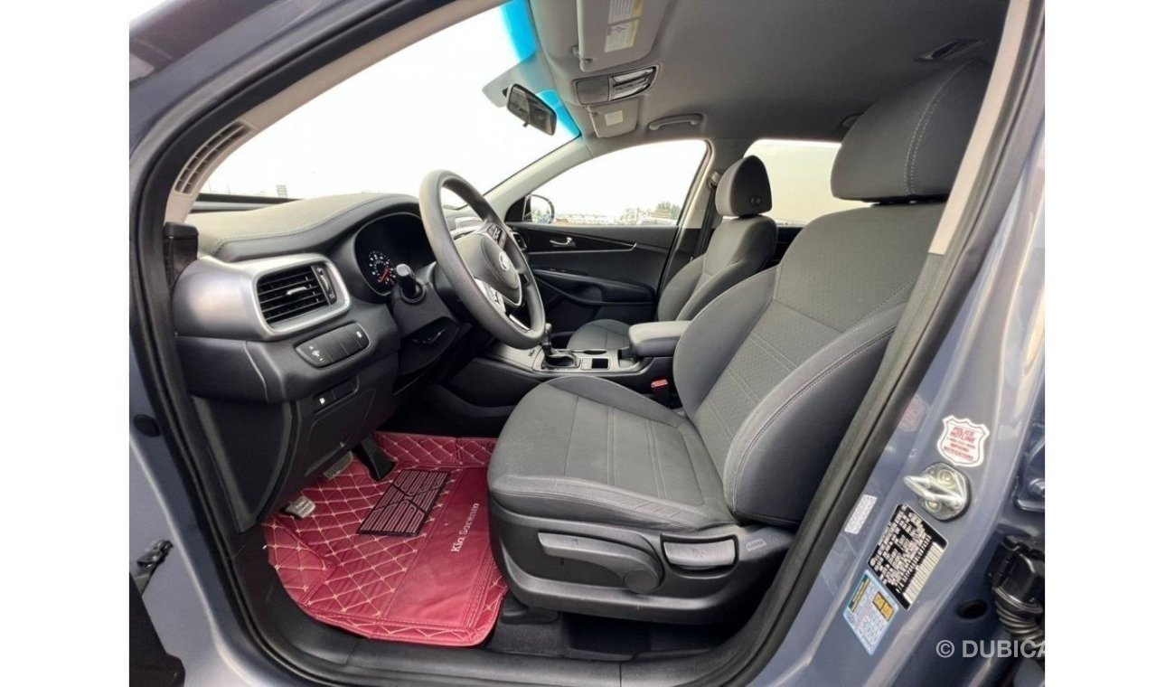 كيا سورينتو 2020 Kia Sorento LX 3.3L V6 7 Seater MidOption /