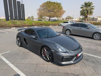 Porsche Cayman GT4