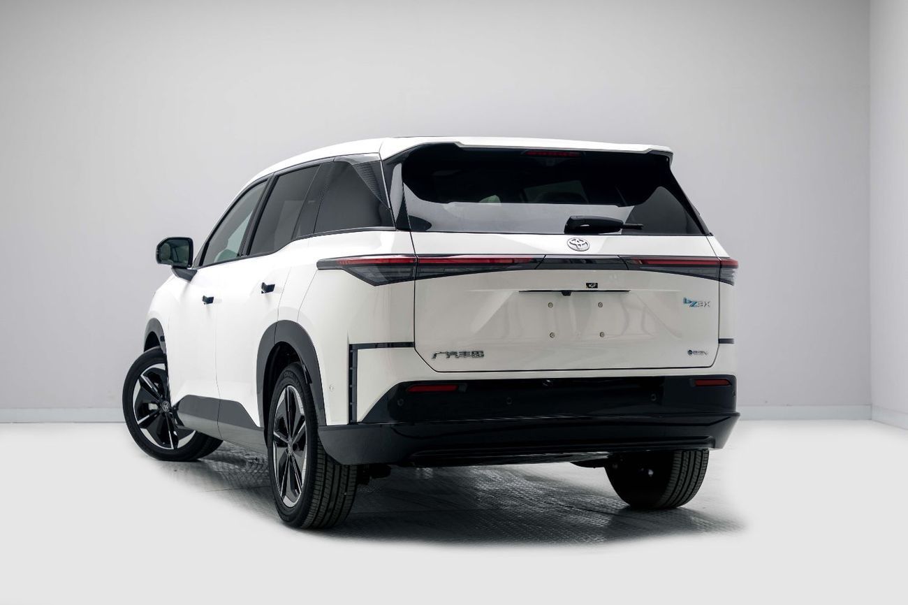 Toyota BZ3X PRO+ - WHITE inside BEIGE | Export Only