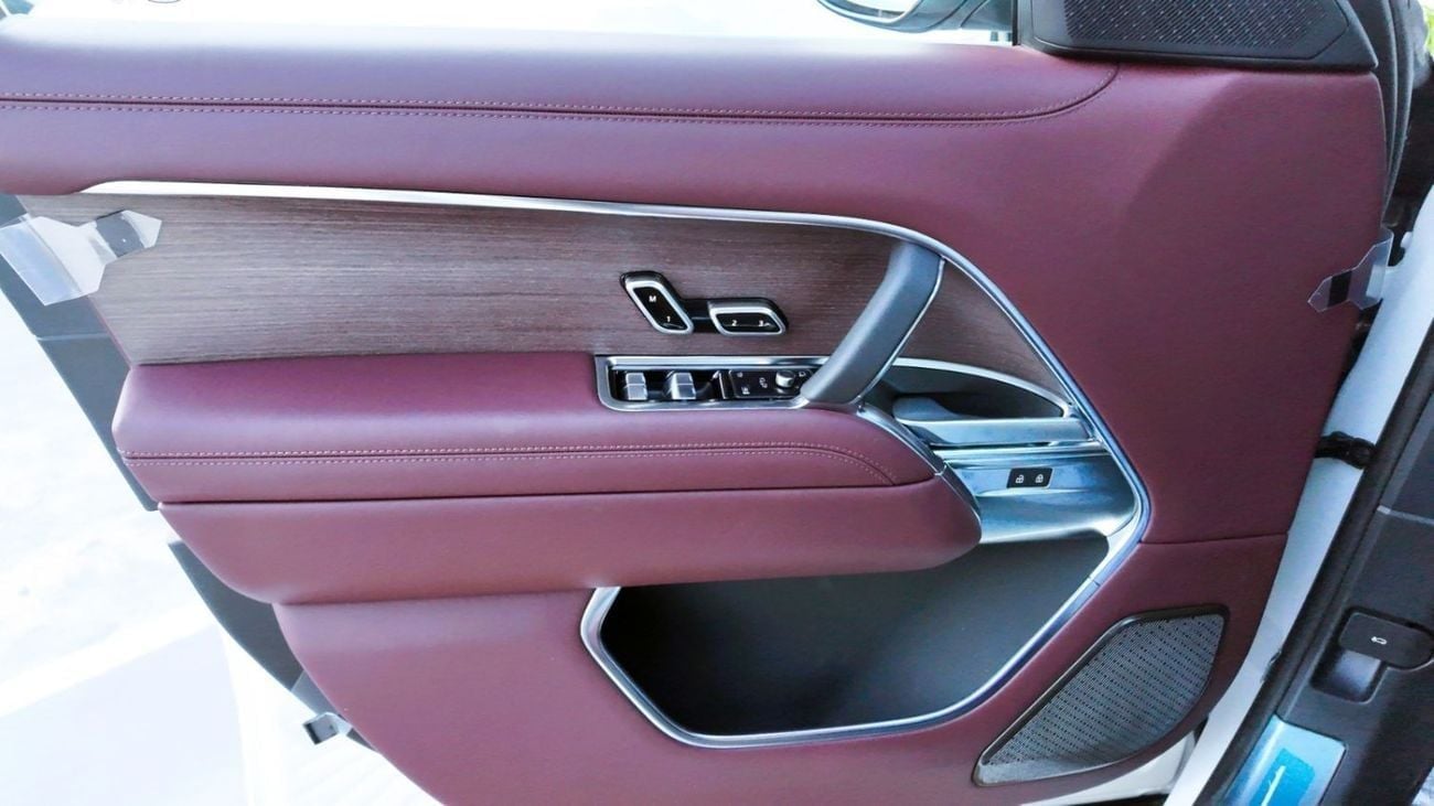 لاند روفر رينج روفر Autobiography P530 | Pearl White | Black Roof | Burgundy Interior | Shadow Exterior Package | GCC Sp