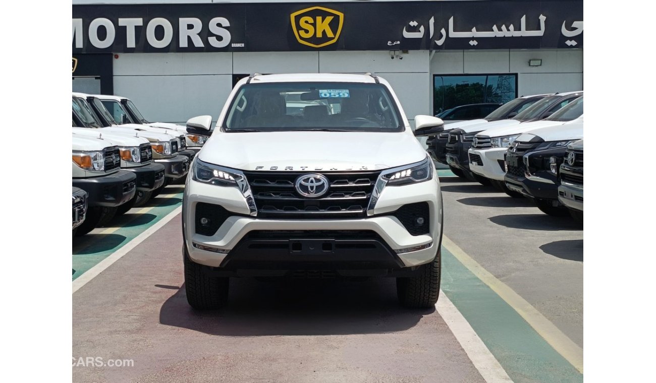 Toyota Fortuner 2.4L V4 DIESEL, ALLOY RIMS / LEATHER SEATS / PUSH START / 4WD (CODE #  67856)
