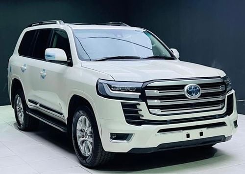 Toyota Land Cruiser Sahara 2016 Model RHD Diesel Engine Full Option Facelift to LC300 2024 Very Clean And Perfect