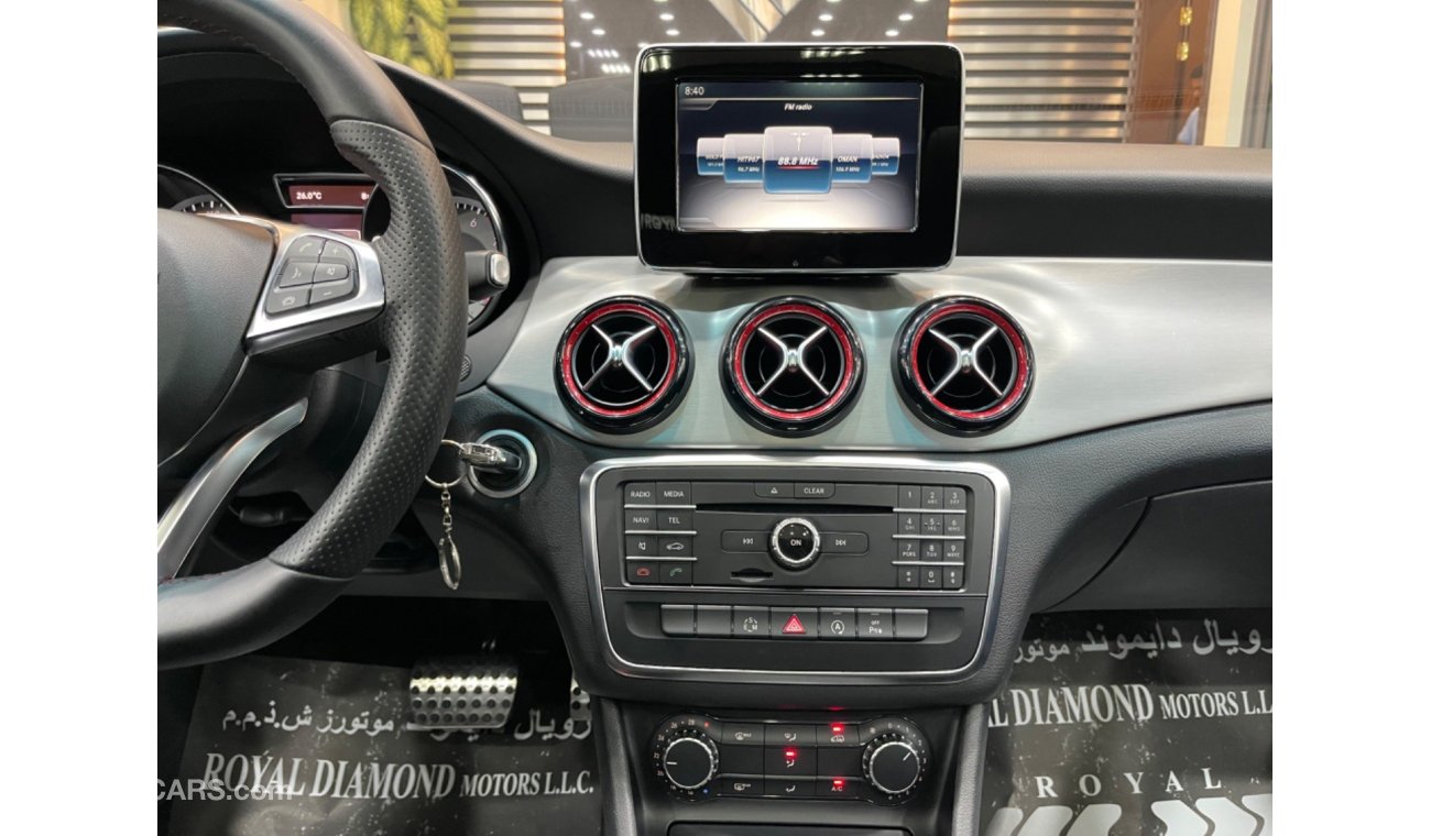 مرسيدس بنز CLA 250 Mercedes Benz CLA250 4MATIC AMG kit GCC 2015 under warranty