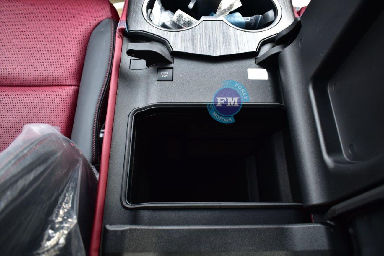 تويوتا لاند كروزر 300 GR-S 3.5 L Hybrid V6 7 Seat Automatic