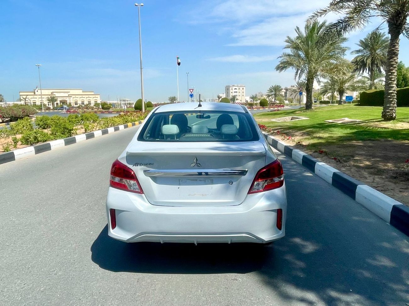 Mitsubishi Attrage GLX Mid 1.2L