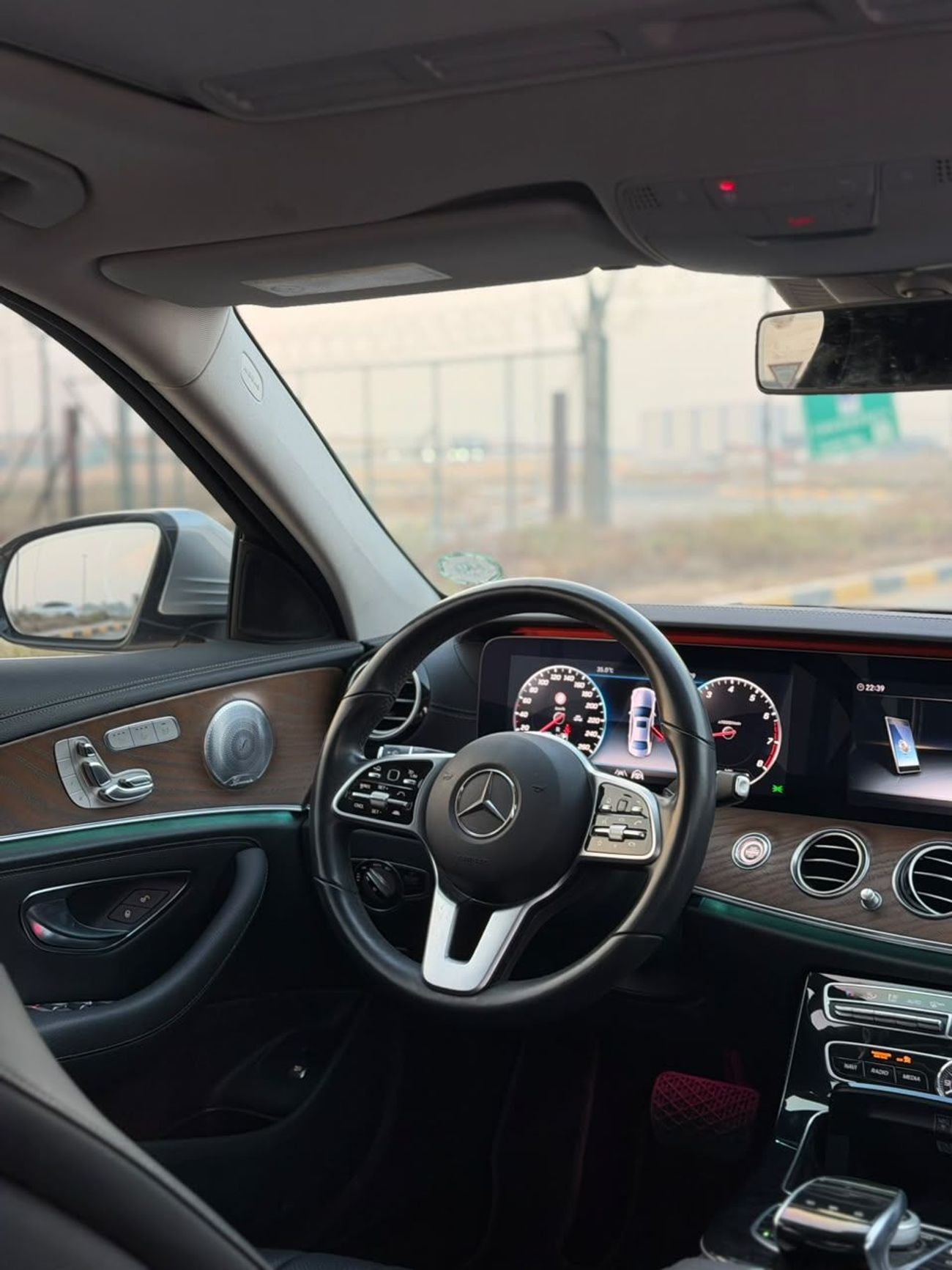 مرسيدس بنز E300 بريميوم بلس E300 4MATIC 2020 2.0T