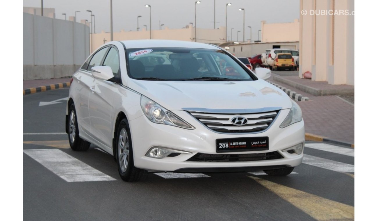 Hyundai Sonata Hyundai Sonata 2014 GCC in excellent condition without accidents, very clean from inside and outside