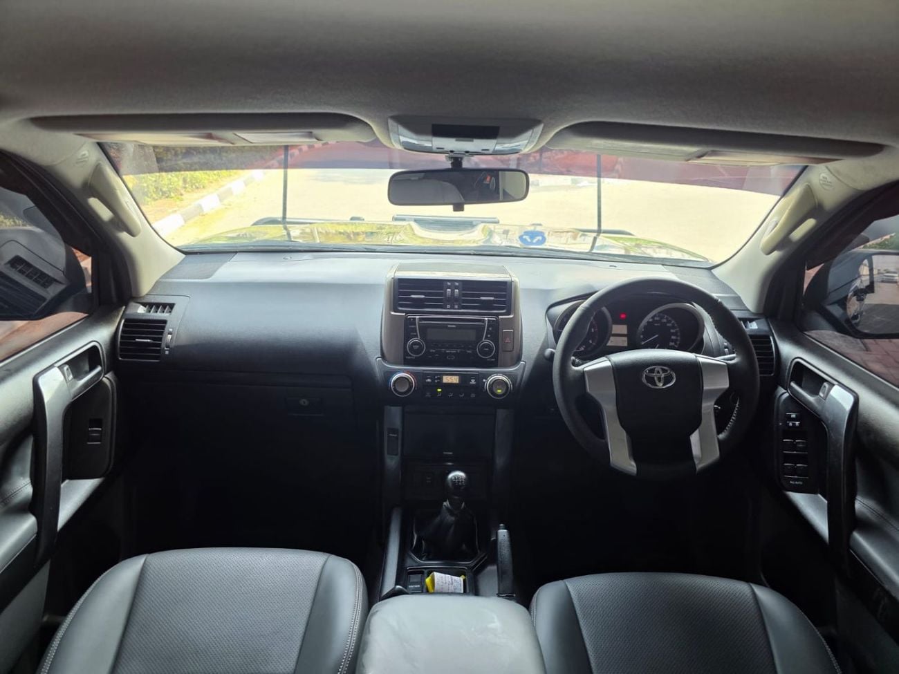 Toyota Prado 4WD - 3.0 Diesel Engine - MT