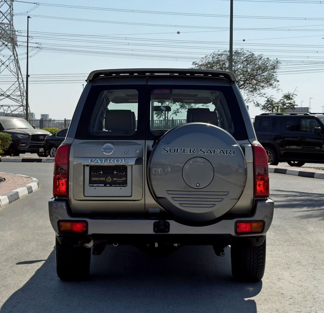 نيسان باترول سوبر سفاري Super Safari